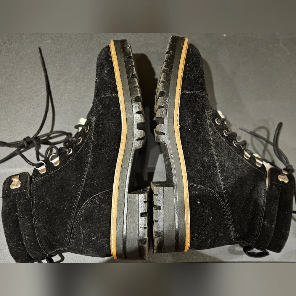 Time And Tru Black and White Lace-Up Hiker/Winter Boots